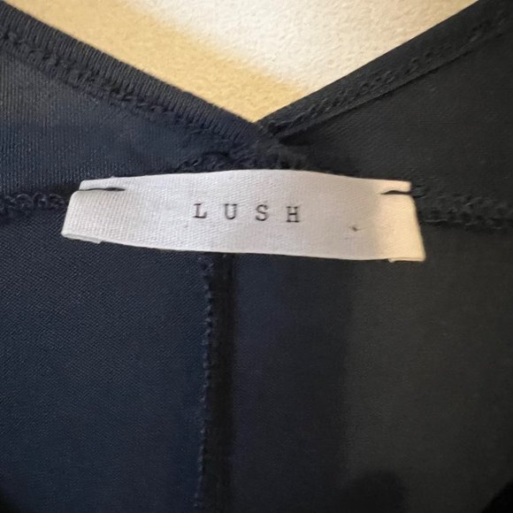 Lush Tunic Short Sleeve Blouse Stretch Pocket Oversized Relaxed Womens Size XS - Picture 3 of 8